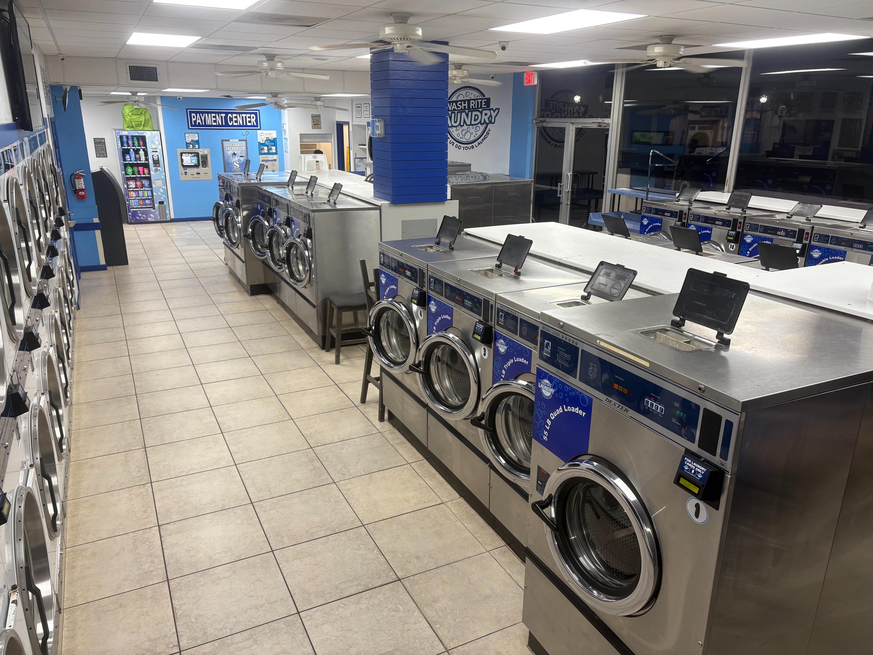 Kids corner play area laundromat in FL